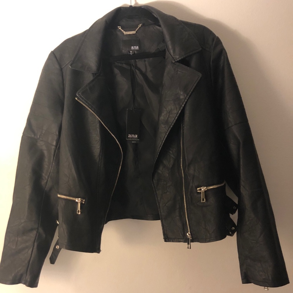 Black leather jacket ***NEW***